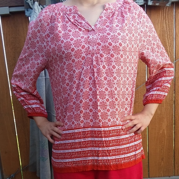 Anne Carson Red Pattern Blouse - Picture 1 of 13